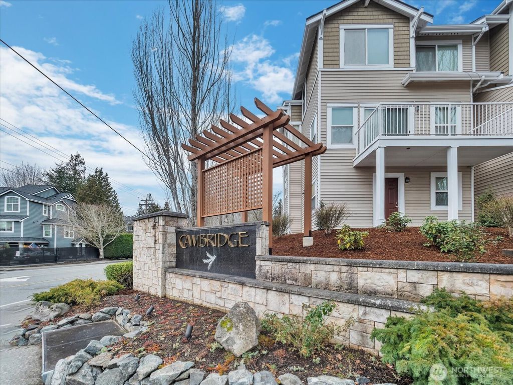 Photo of 11845 NE 162nd Lane, Bothell, WA 98011 (MLS # 2331020)