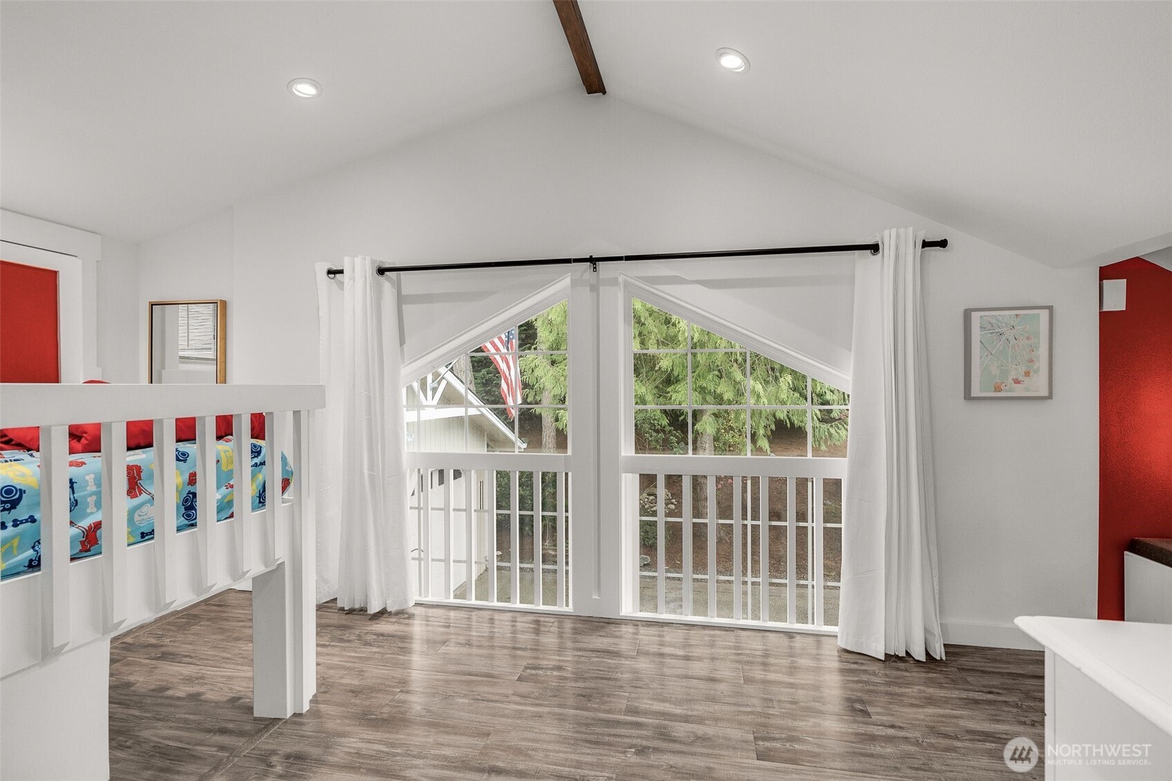 Lynnwood, Washington 98087, United States, 4 Bedrooms Bedrooms, ,4 BathroomsBathrooms,Residential,Pending,129433