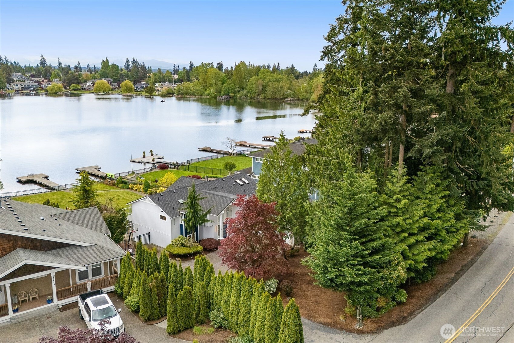 Lynnwood, Washington 98087, United States, 4 Bedrooms Bedrooms, ,4 BathroomsBathrooms,Residential,Pending,129433