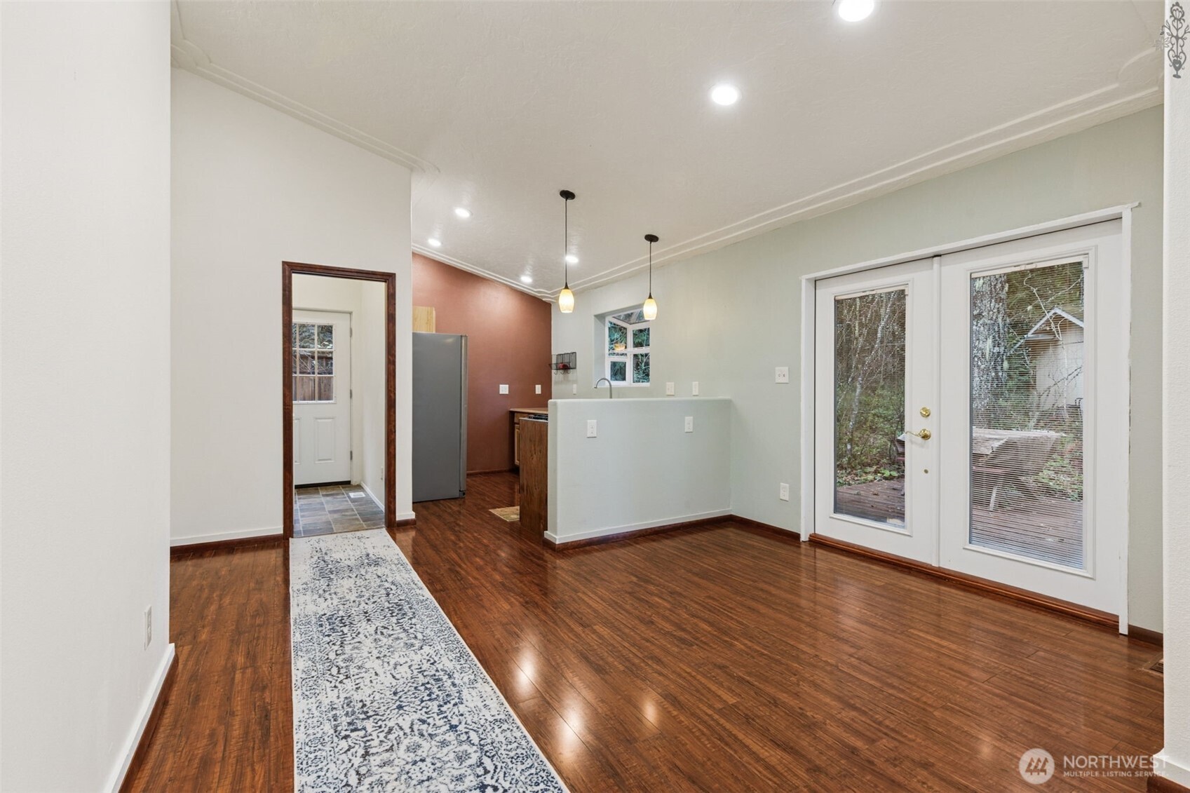 521 N Fairway Drive W