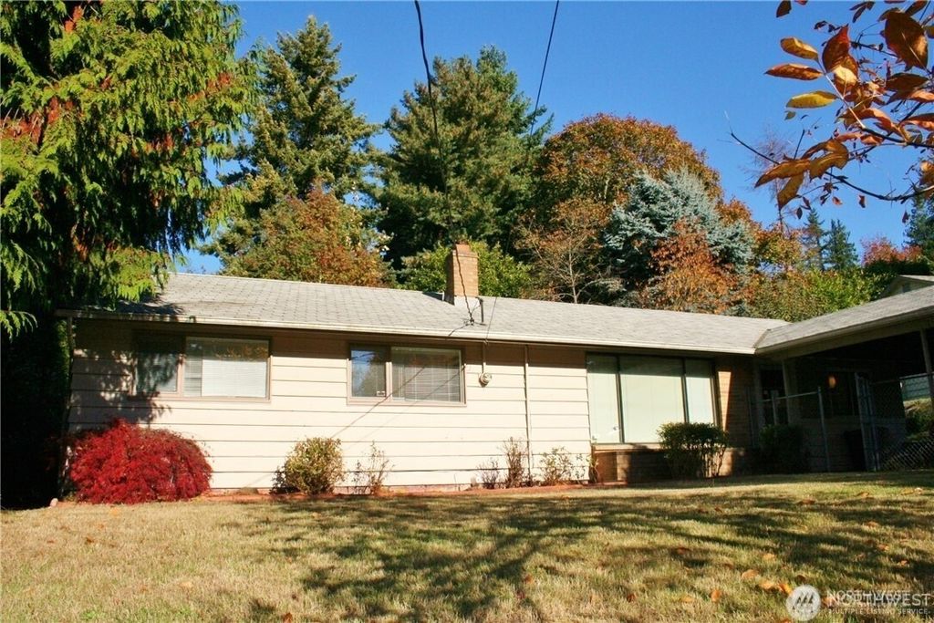 Photo of 3812 S 178th Street, SeaTac, WA 98188 (MLS # 2366117)