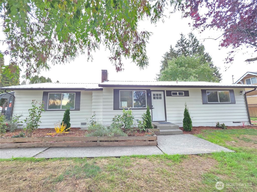 Photo of 28202 85th Avenue S, Kent, WA 98032 (MLS # 2517244)