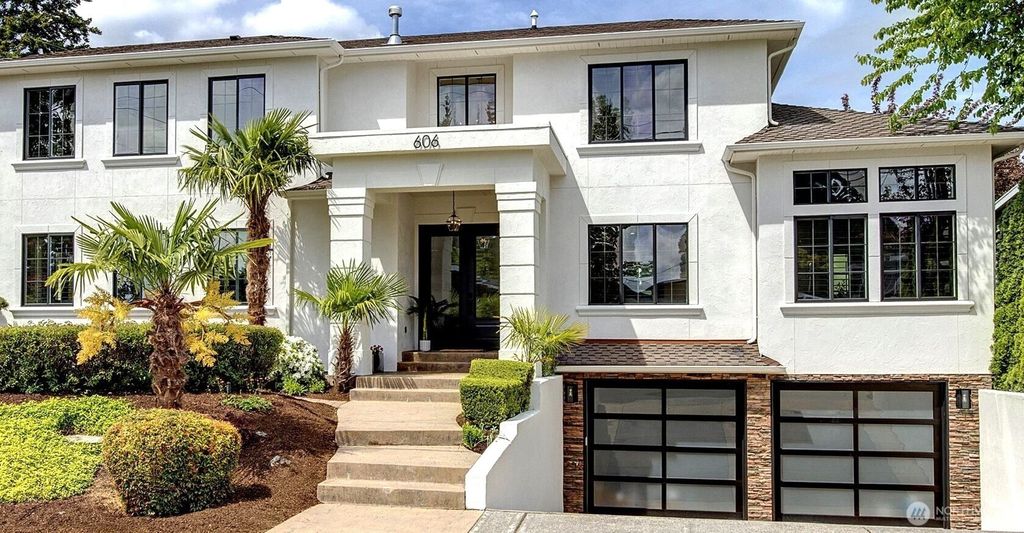 Photo of 606 10th Ave Ave, Kirkland, WA 98033 (MLS # 2453621)