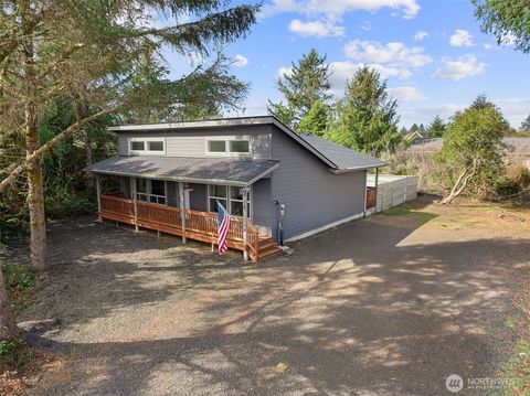 158 N Wynoochee Drive SW Ocean Shores WA 98569
