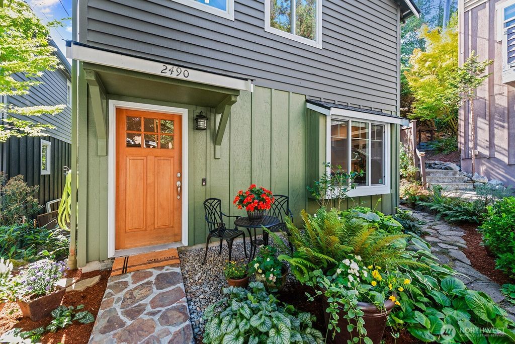 Photo of 2490 SW Webster Street, Seattle, WA 98106 (MLS # 2435136)