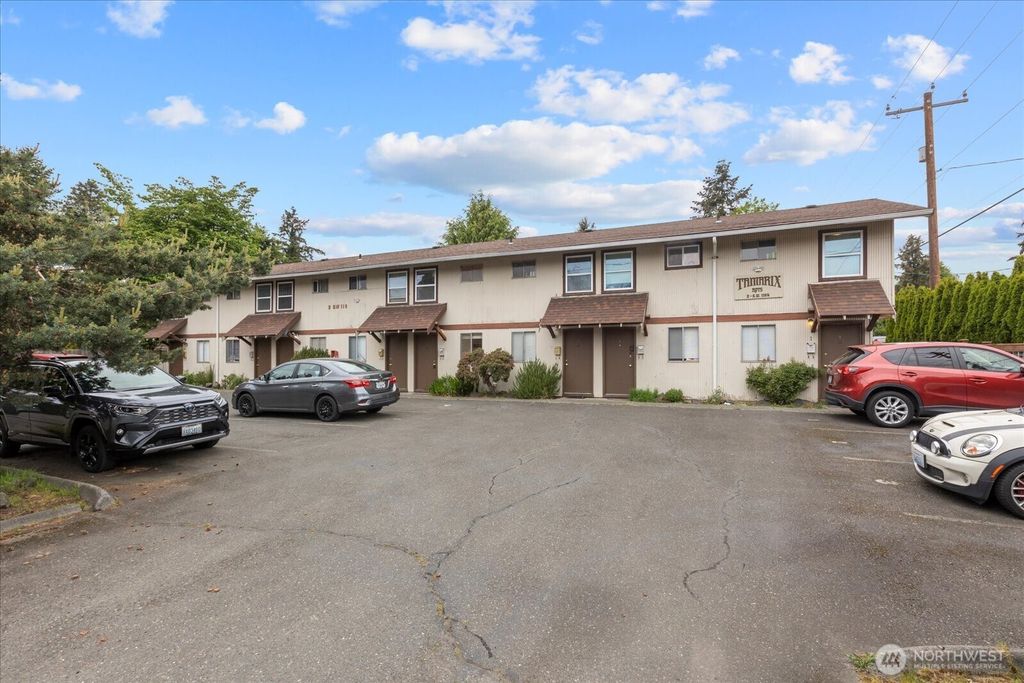 Photo of 2 SW 119th Street, Burien, WA 98146 (MLS # 2376486)