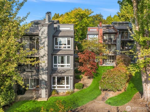 Photo of 12014 98th Avenue NE #101, Kirkland, WA 98034 (MLS # 2559657)