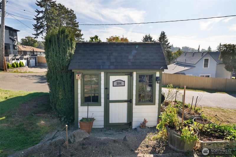 504 Prospect Avenue N