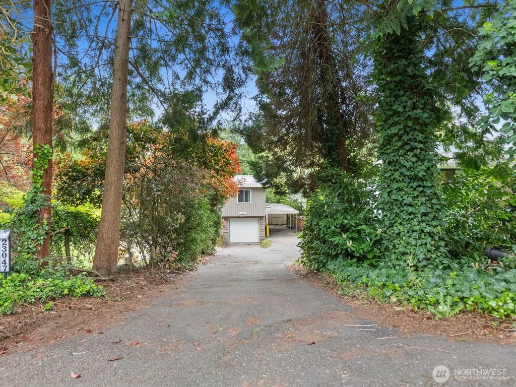 Photo of 23047 25th Avenue S, Des Moines, WA 98198 (MLS # 2365174)