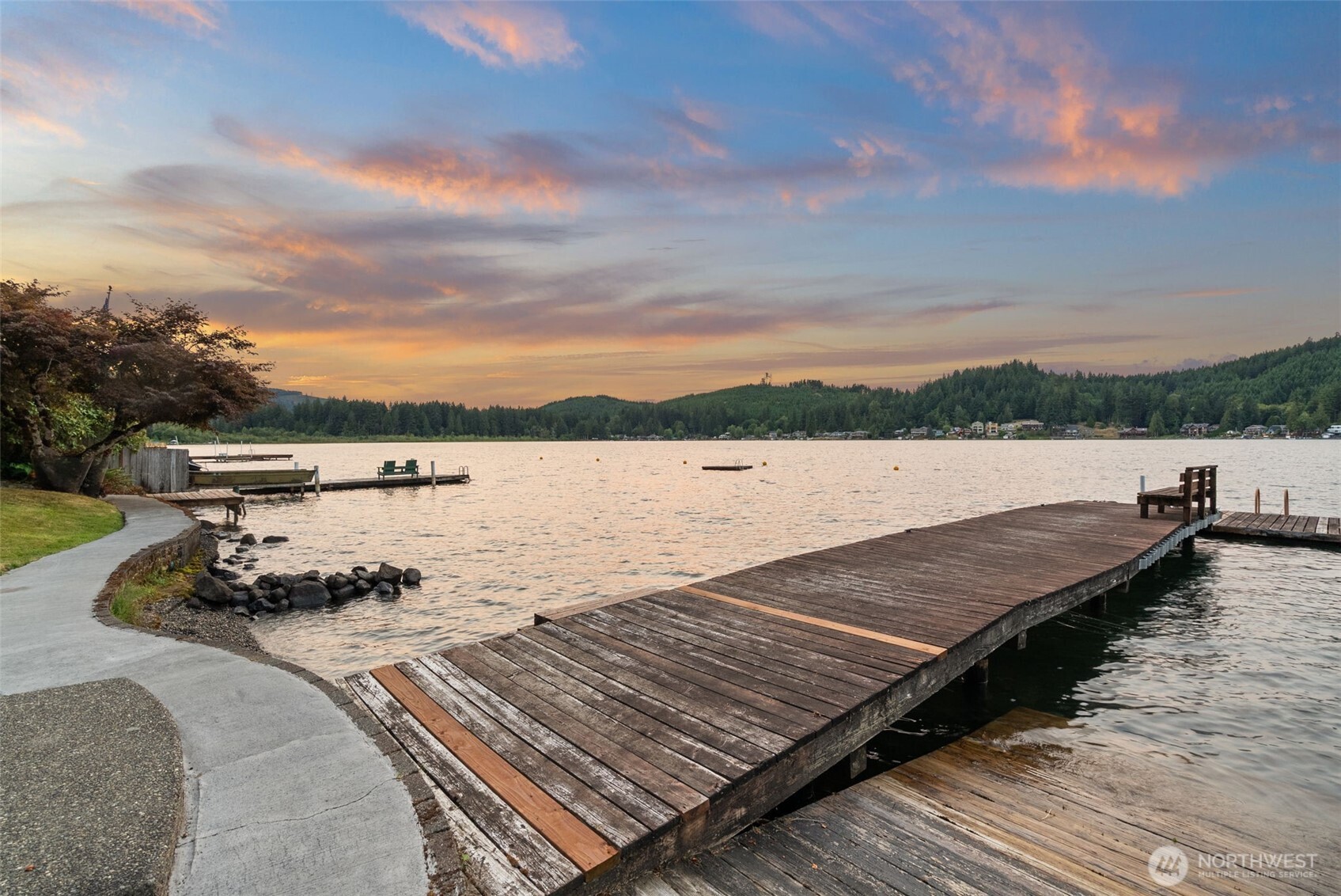 545 Summit Lake Shore Road NW