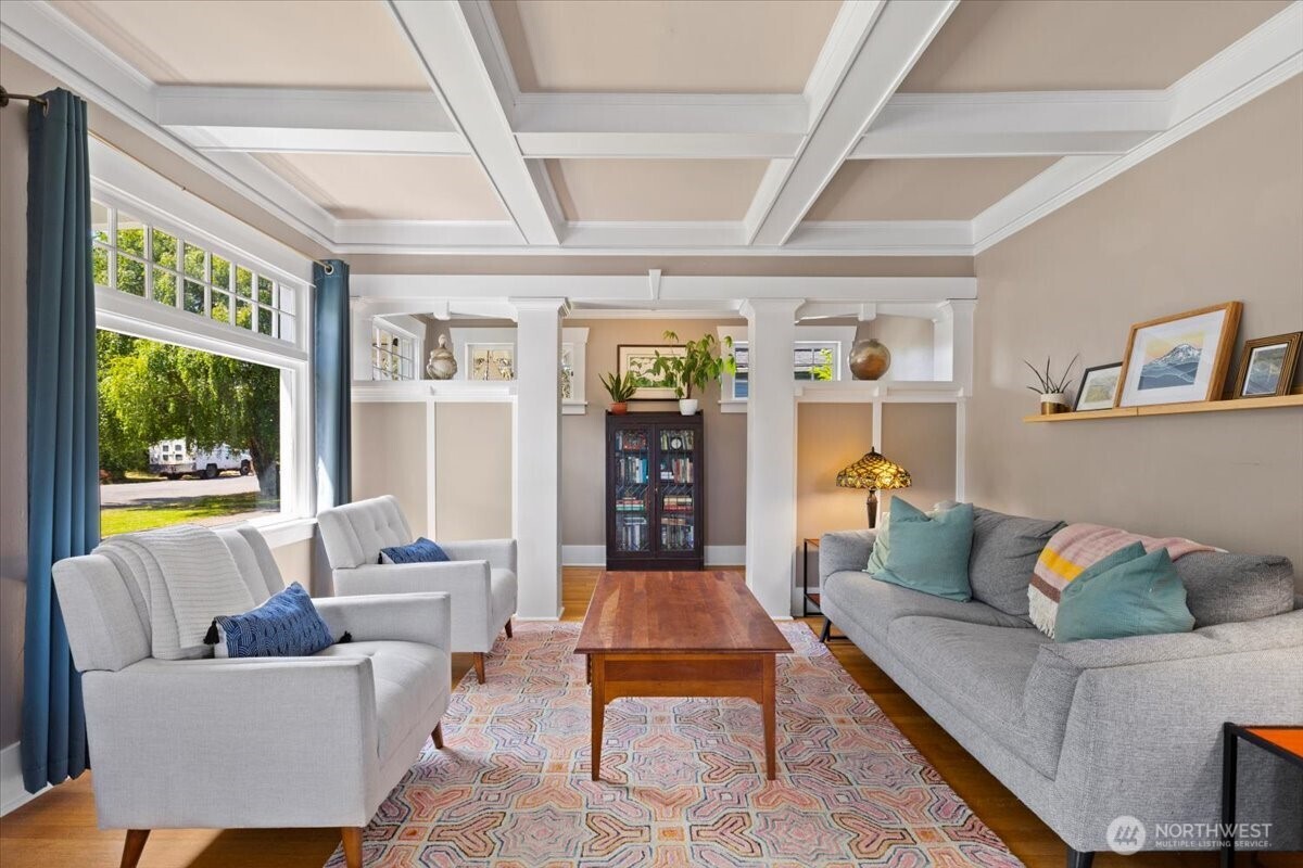 751 S 40th Street