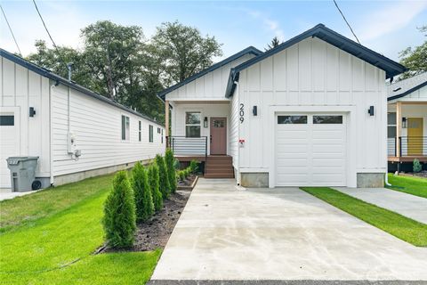 209 W Harriman Street Aberdeen WA 98520