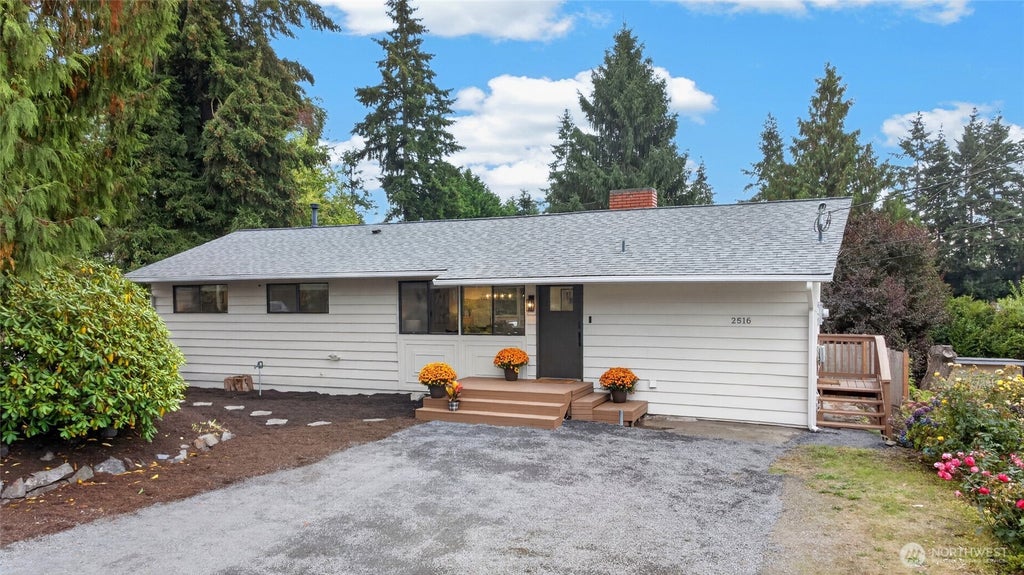 Photo of 2516 202nd Place SW, Lynnwood, WA 98036 (MLS # 2585601)