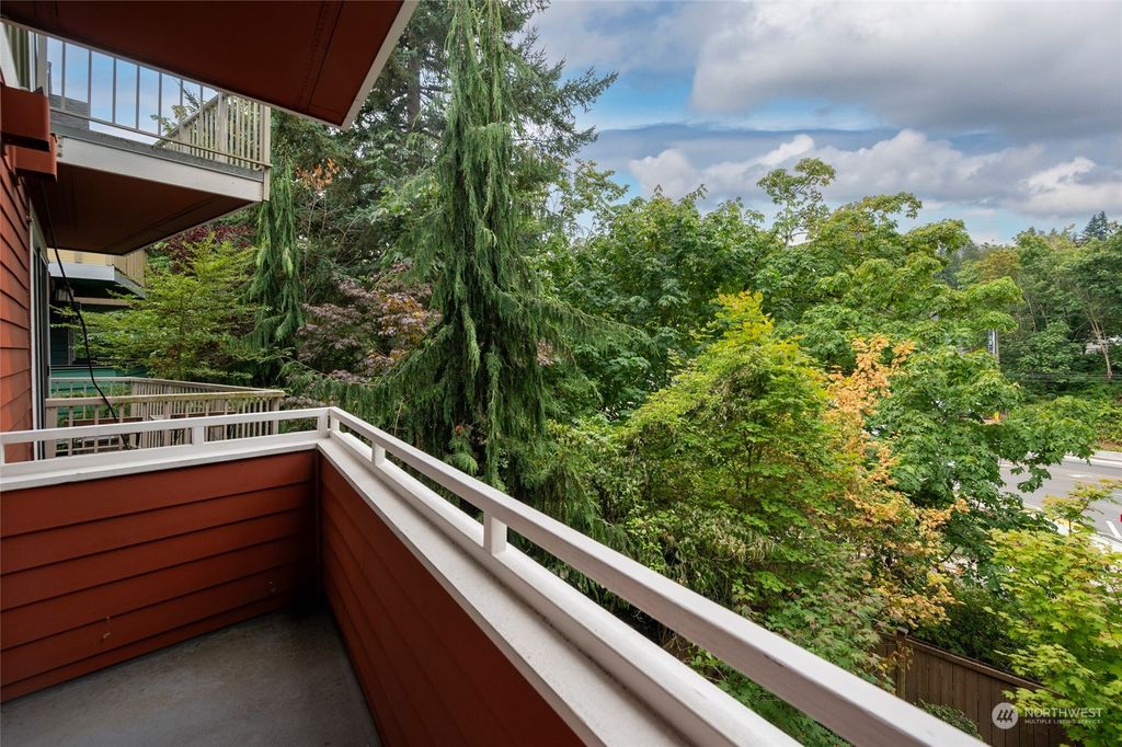 Photo of 2201 NE 92nd Street, Seattle, WA 98115 (MLS # 2179267)