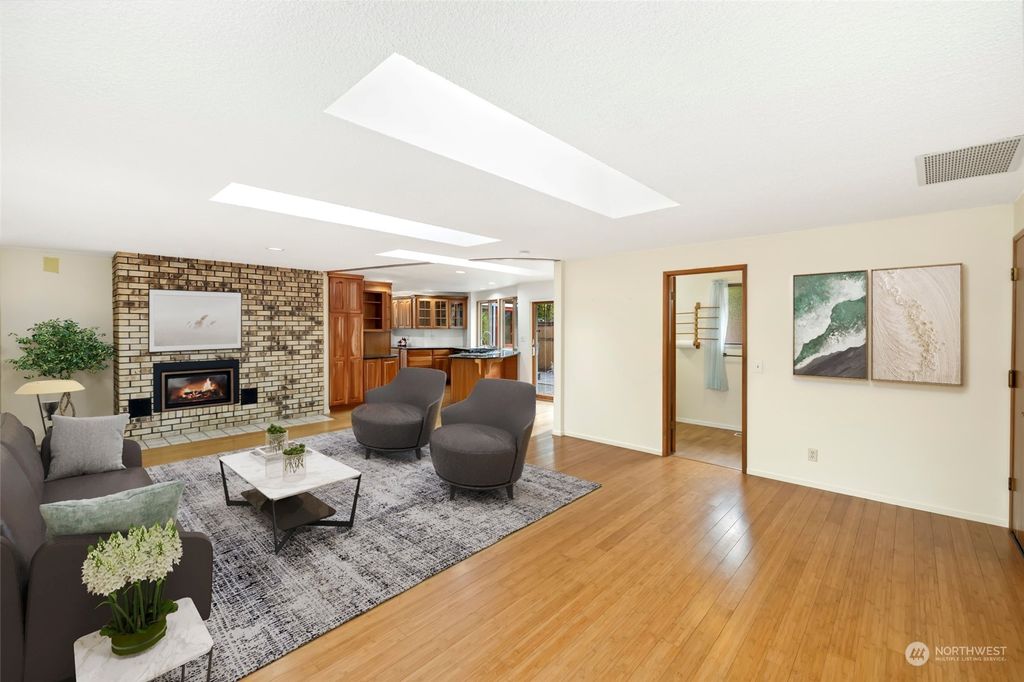 Photo of 12730 SE 95th Place, Renton, WA 98056 (MLS # 2299212)