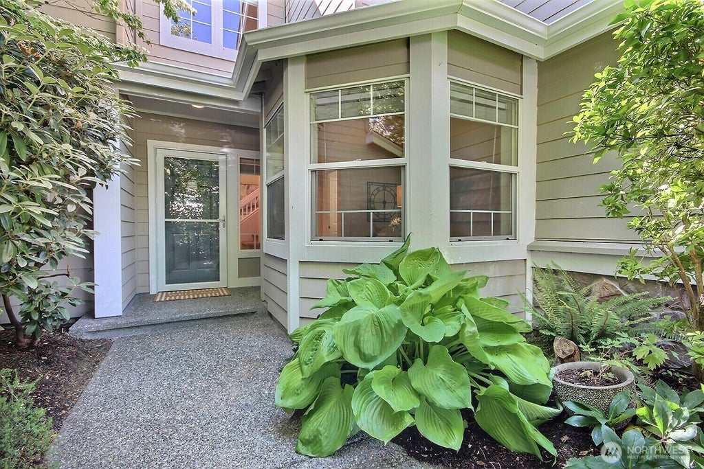 Photo of 575 Elma Avenue NE, Renton, WA 98059 (MLS # 2579002)