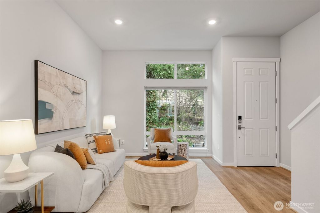 Photo of 8321 NE 176th Court #104, Kenmore, WA 98028 (MLS # 2479367)