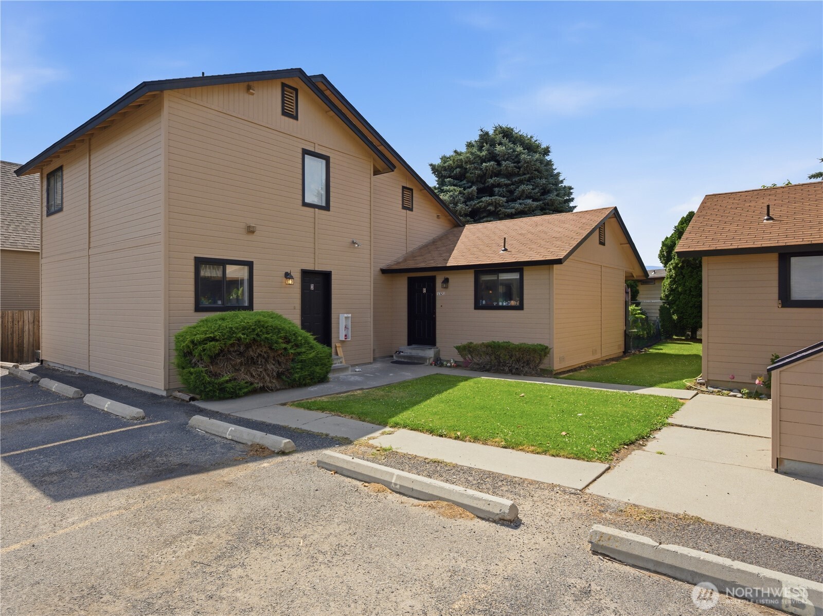 1321 Maple Street A