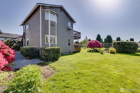 Photo of 807 W Main Street #B, Monroe, WA 98272 (MLS # 2515765)