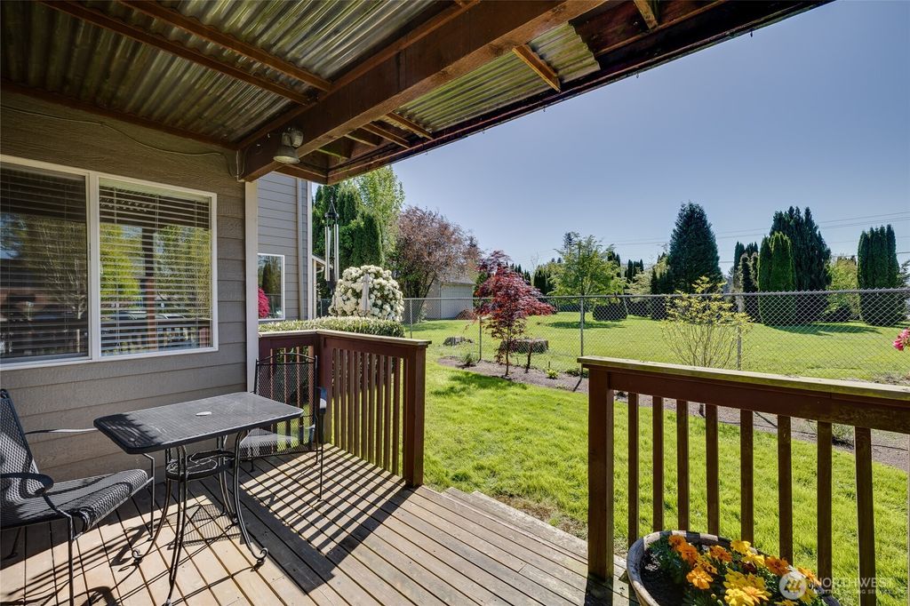 Photo of 807 W Main Street #B, Monroe, WA 98272 (MLS # 2515765)