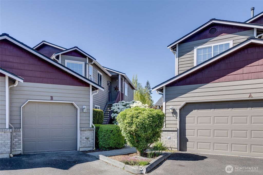 Photo of 807 W Main Street #B, Monroe, WA 98272 (MLS # 2515765)