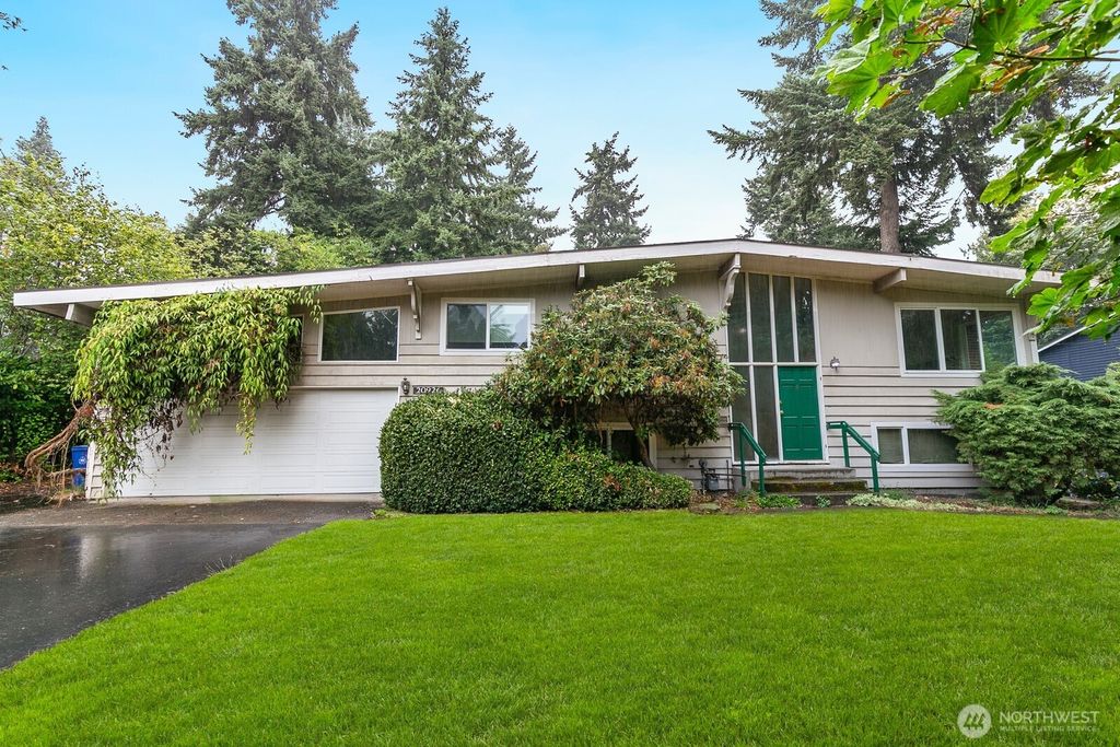Photo of 20926 Marine View Drive SW, Normandy Park, WA 98166 (MLS # 2417495)