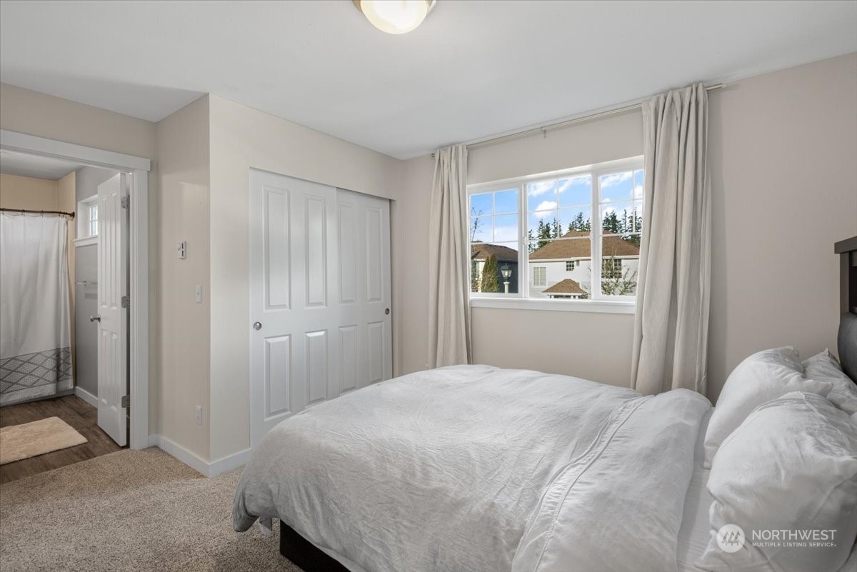 Maple Valley, Washington 98038, United States, 2 Bedrooms Bedrooms, ,3 BathroomsBathrooms,Residential,Pending,15348