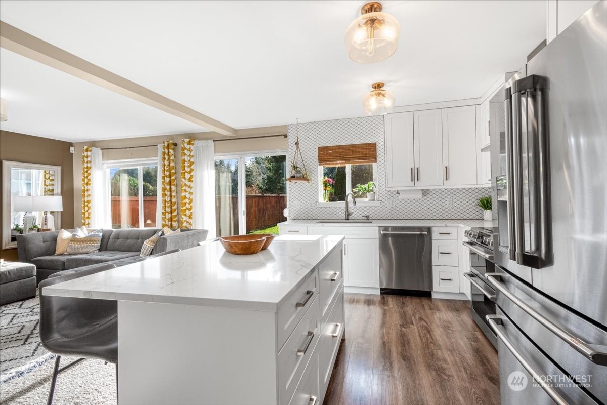 Maple Valley, Washington 98038, United States, 2 Bedrooms Bedrooms, ,3 BathroomsBathrooms,Residential,Pending,15348