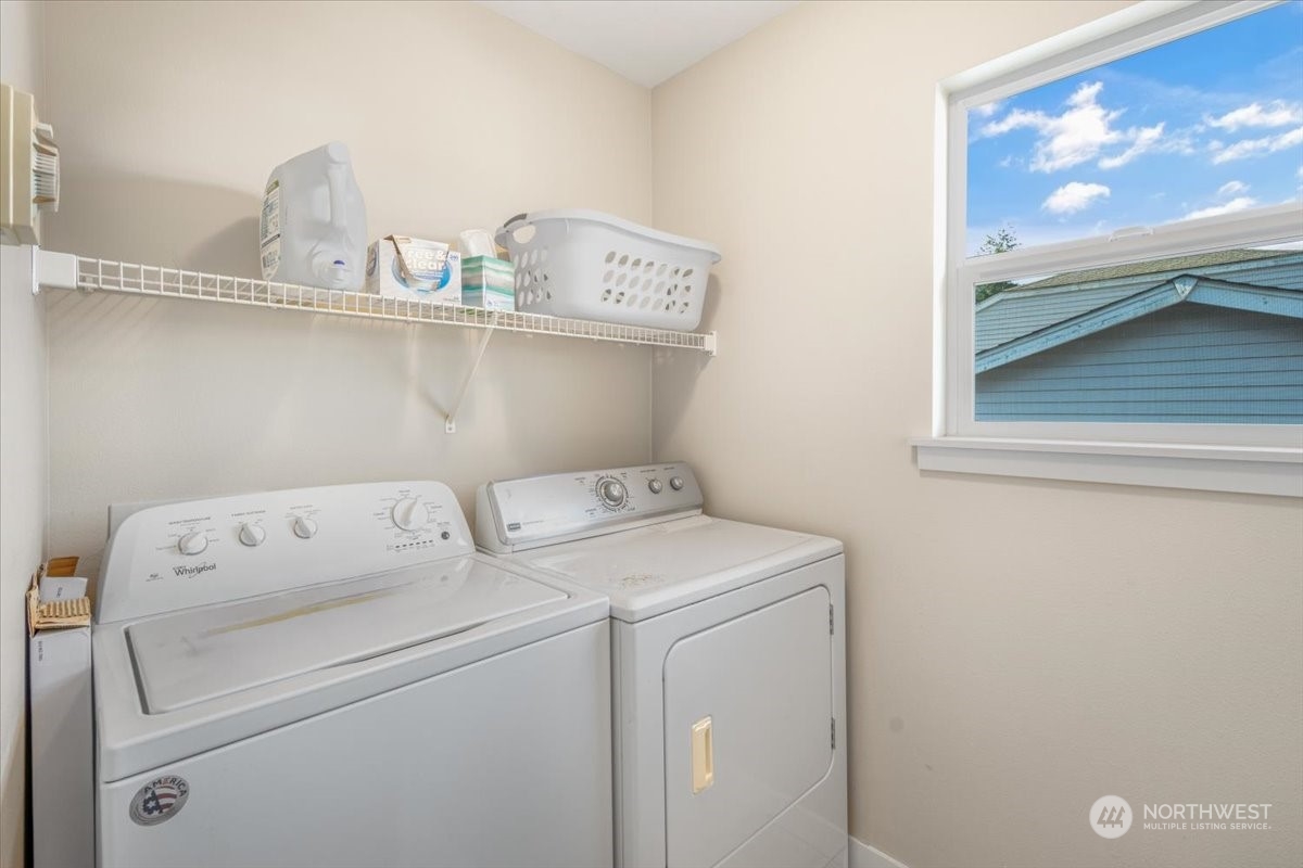 Maple Valley, Washington 98038, United States, 2 Bedrooms Bedrooms, ,3 BathroomsBathrooms,Residential,Pending,15348