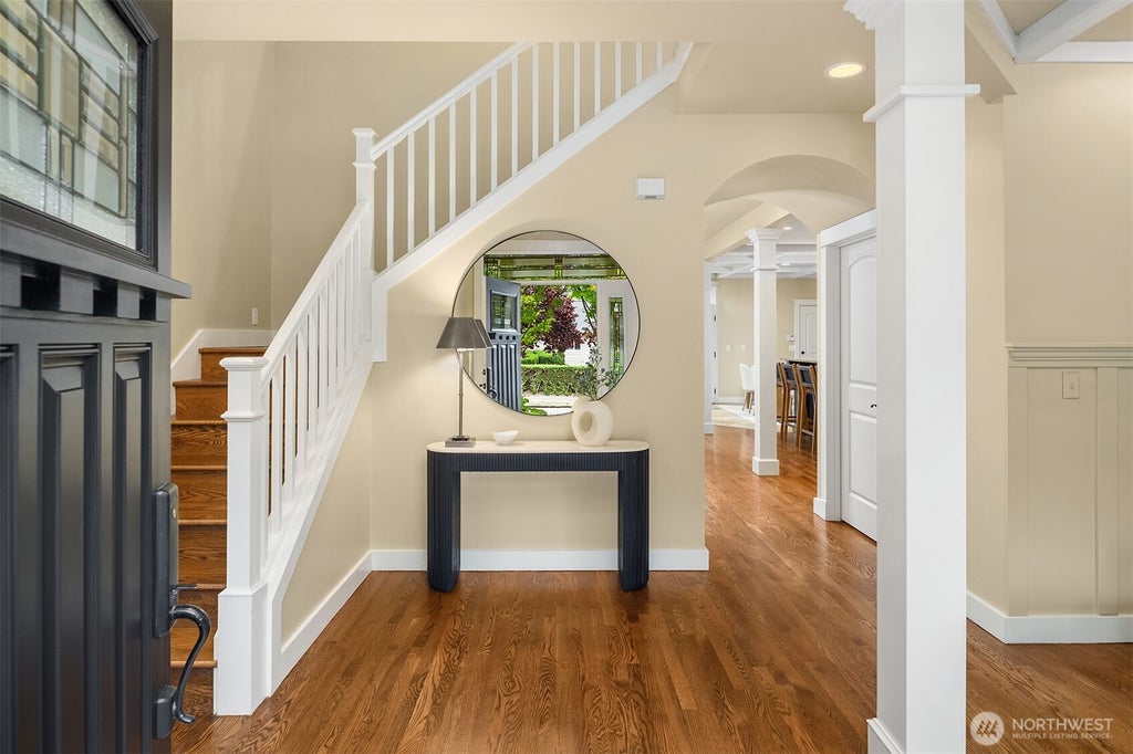 Photo of 3432 33rd Avenue W, Seattle, WA 98199 (MLS # 2587390)