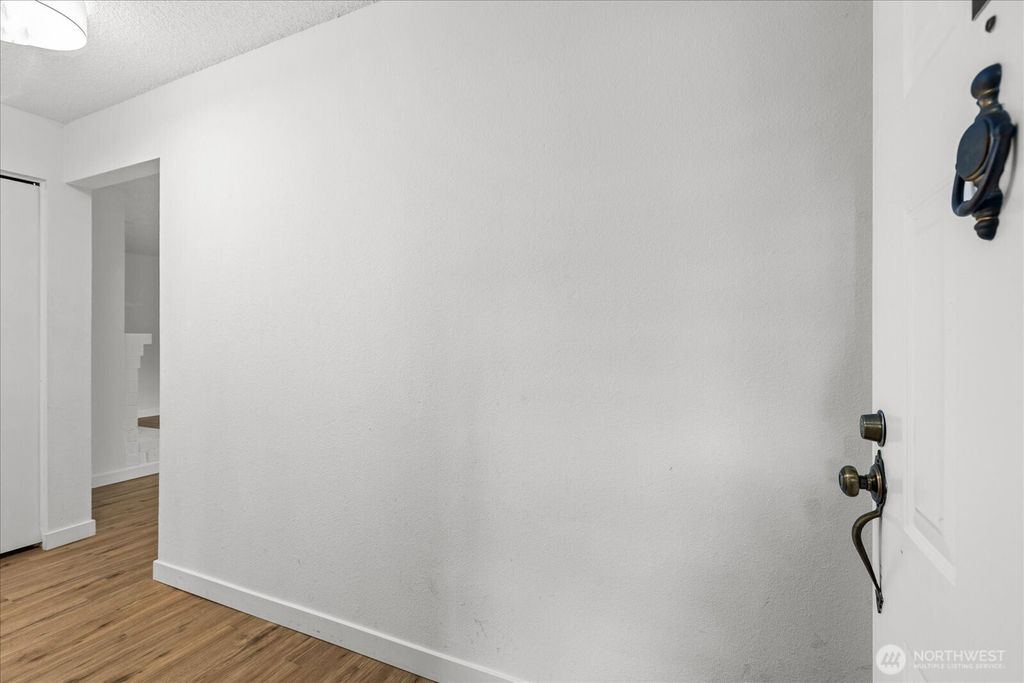 Photo of 12904 126th Court NE #J103, Kirkland, WA 98034 (MLS # 2411383)