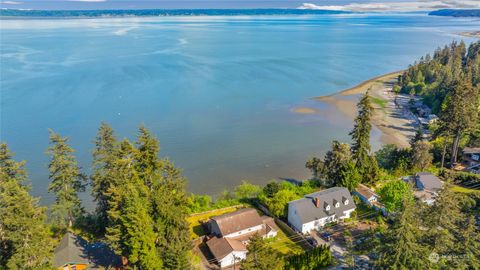 A home in Camano Island