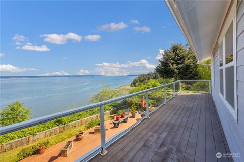 A home in Camano Island