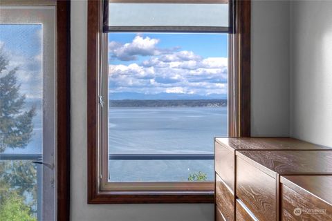 A home in Camano Island