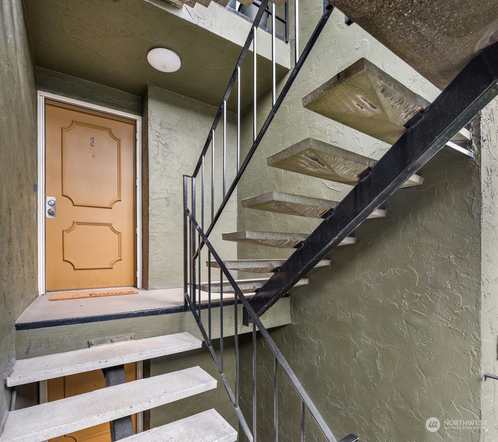 Photo of 4511 Greenwood Avenue N #3, Seattle, WA 98103 (MLS # 2196438)