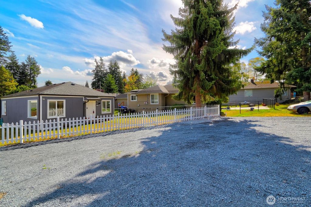 Photo of 6611 Commercial Avenue #3, Everett, WA 98203 (MLS # 2456877)