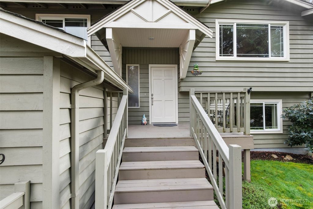 Photo of 20629 14th Drive SE, Bothell, WA 98012 (MLS # 2338137)