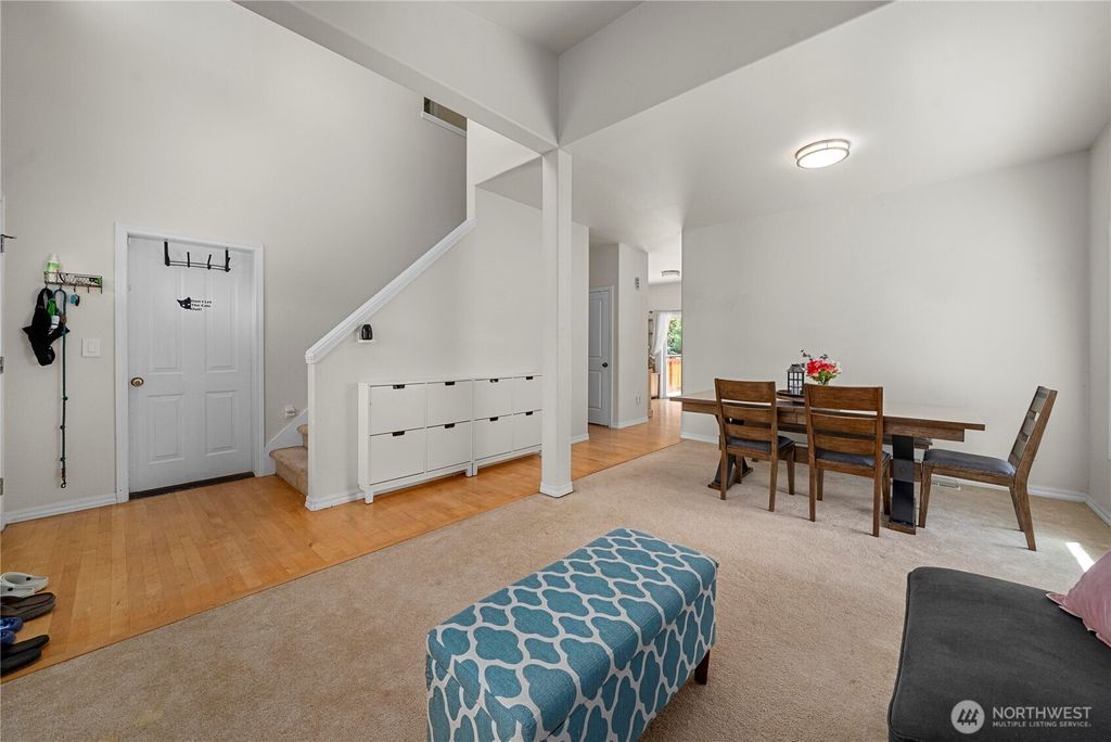 Photo of 1611 S 222nd Street, Des Moines, WA 98198 (MLS # 2401826)