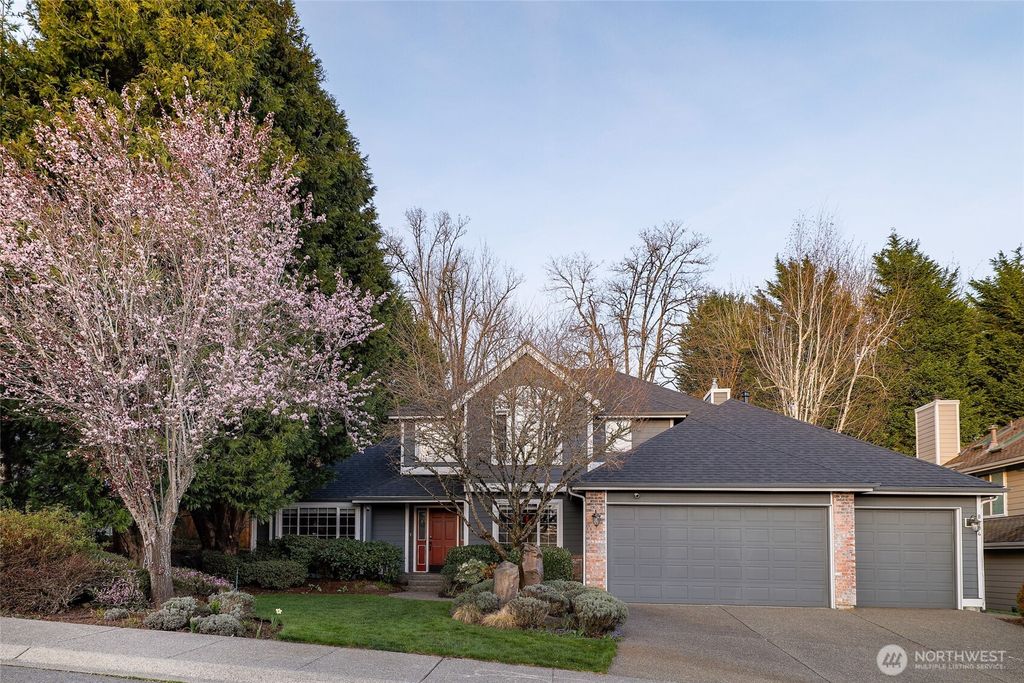 Photo of 8404 126th Place SE, Newcastle, WA 98056 (MLS # 2352513)