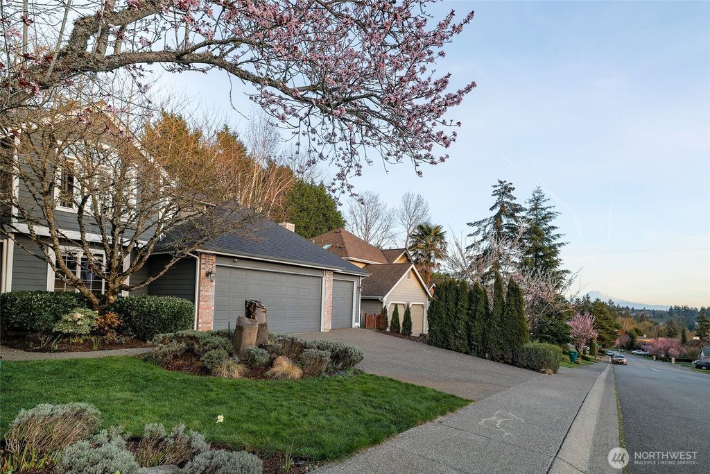 Photo of 8404 126th Place SE, Newcastle, WA 98056 (MLS # 2352513)
