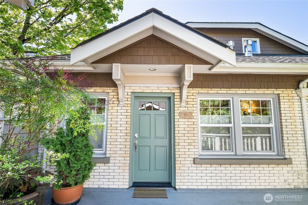 Photo of 2225 Eastlake Avenue E #102, Seattle, WA 98102 (MLS # 2375116)