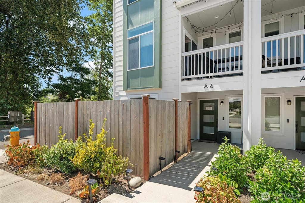 Photo of 17002 13th Avenue W #A6, Lynnwood, WA 98087 (MLS # 2552735)