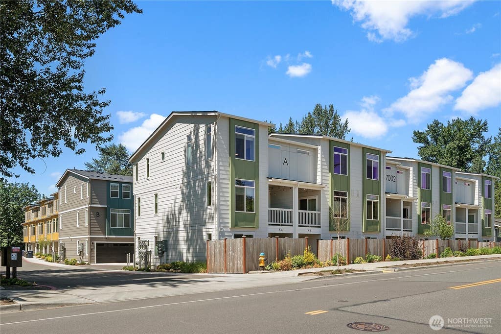 Photo of 17002 13th Avenue W #A6, Lynnwood, WA 98087 (MLS # 2552735)