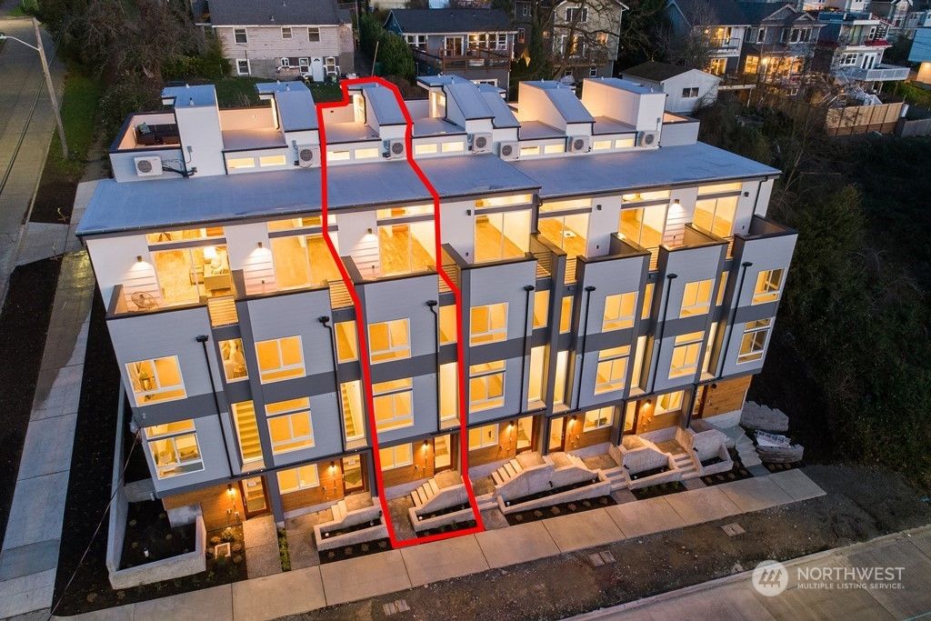 Photo of 1304 Yakima Avenue S, Seattle, WA 98144 (MLS # 2052972)