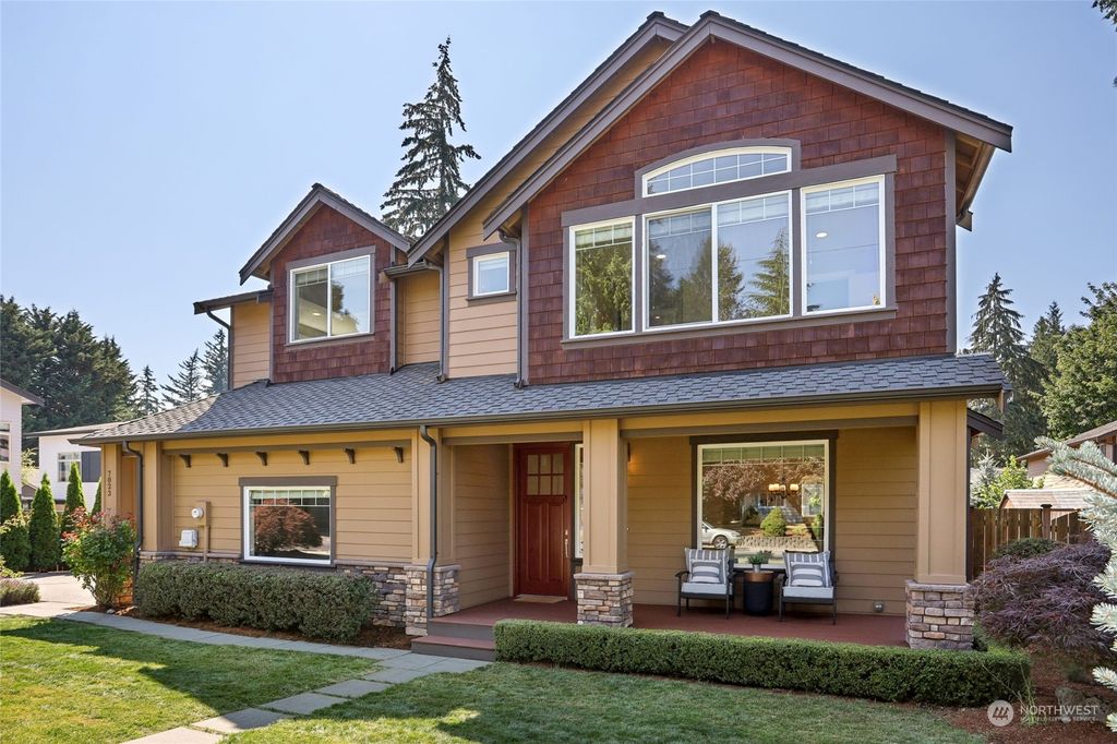 Photo of 7023 126th Avenue NE, Kirkland, WA 98033 (MLS # 2274125)