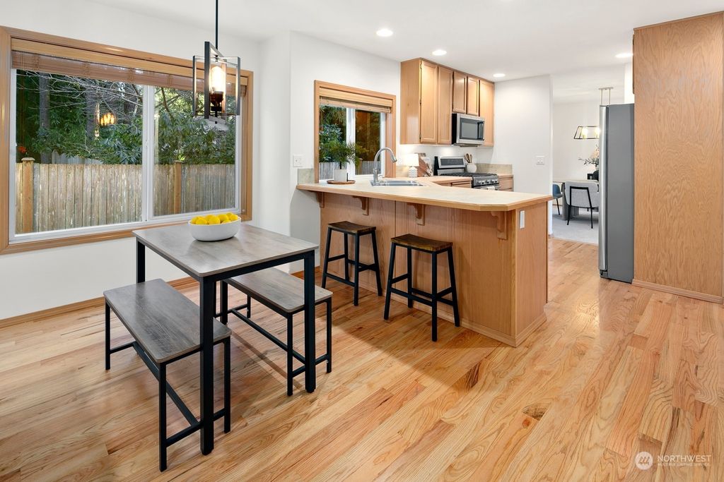 listing image 9363784388317652789