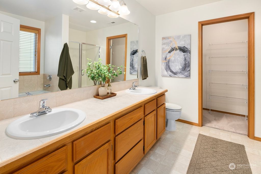 listing image 9361307141166438890