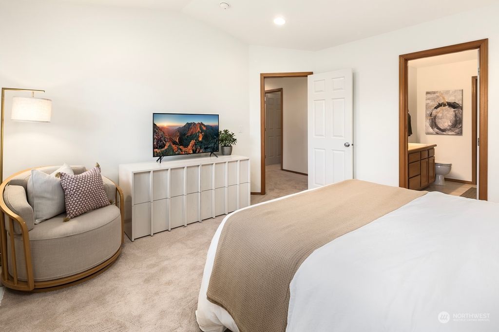 listing image 9360706791149932248