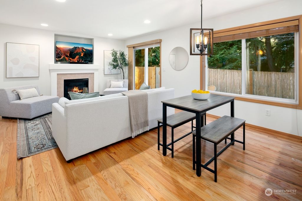 listing image 9367260099321078011