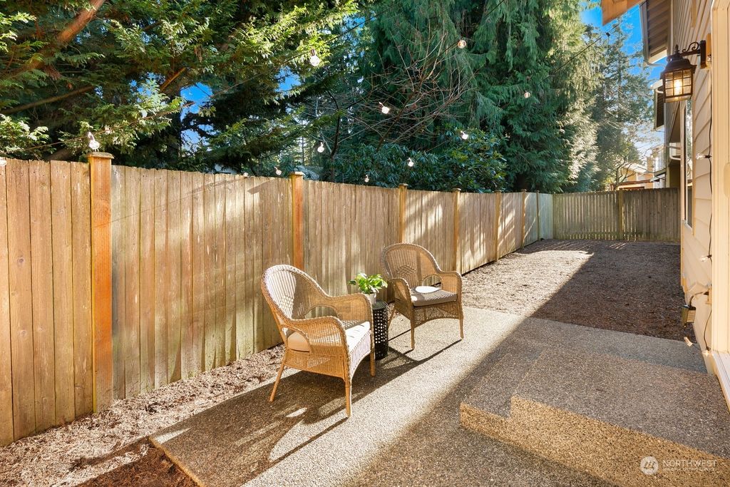 listing image 9367947669534191203